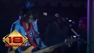 Download lagu J-Rocks - Falling In Love (Live Konser Jakarta 16 Juli 2011) mp3 Download lagu J-Rocks - Falling In Love (Live Konser Jakarta 16 Juli 2011) mp3