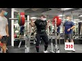 蹲舉Squat300KG。有人顧就可以挑戰新重量看看。