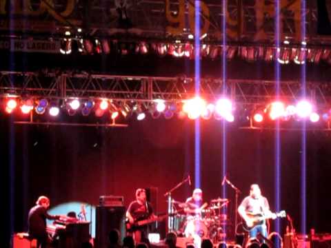 Randy Houser - Boots On - performs Live in Gray, TN Appalachian Fairgrounds