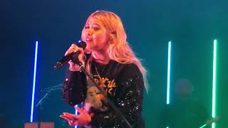 Under The Blue / Take Me In - Hayley Kiyoko - Paris 2018