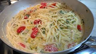 Linguine con uova di pesce luna, datterino e mentuccia