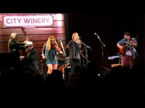 Fiona Apple with Watkins Family Hour "When I Get Low I Get High" Live @ City Winery - Nashville, Tn