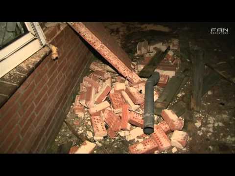 FAN Das Magazin - Auto rast in Strucklingen in Einfamilienhaus - Beitrag vom 16.04.2012