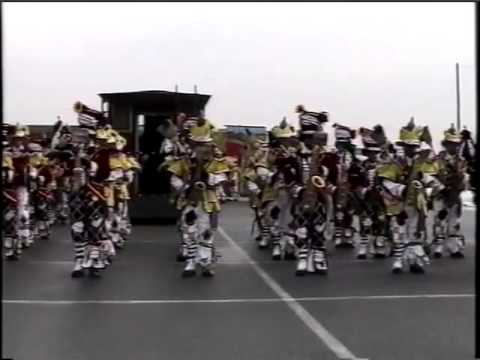 Ferko String Band "You're Never Fully Dressed Without a Smile" - NYD 2010