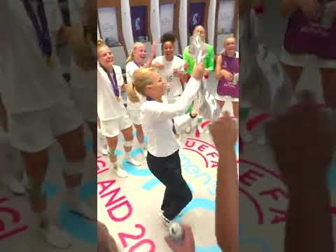 ♫  Sarina You're The One!  ♫ #weuro2022