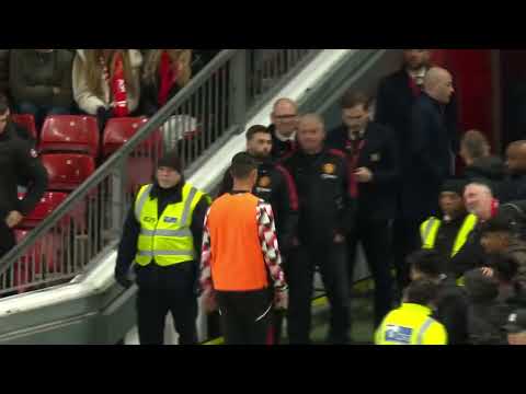 Cristiano Ronaldo leaves pitch early in frustration. Manchester United 2 Tottenham Hotspur F.C. 0