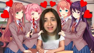 DEPOIS DE 1 ANO VOLTEI NESSA ESCOLA QUE SÓ TEM GAROTAS... ESTRANHAS. (Doki Doki)