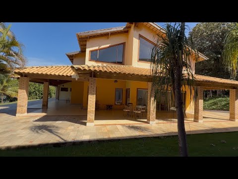 MANSÃO NA BEIRA DO LAGO | CALDAS NOVAS 