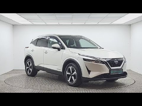 Nissan Qashqai ePOWER QASHQAI SV + Glass Roof & Pr - Image 2