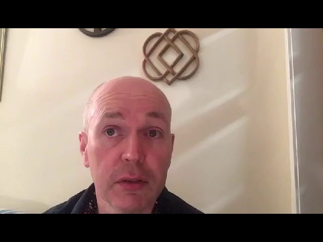 Vídeo relacionado con Atrapada en el Tiempo (Narración en Castellano): Saga Forastera, Libro 2