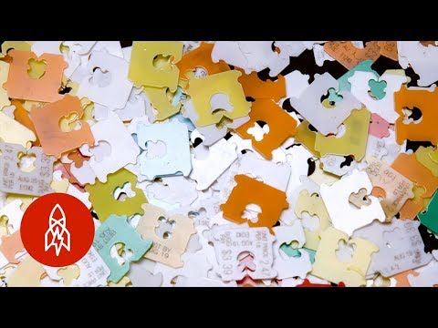 The Family Making Sure Your Bread Stays Fresh