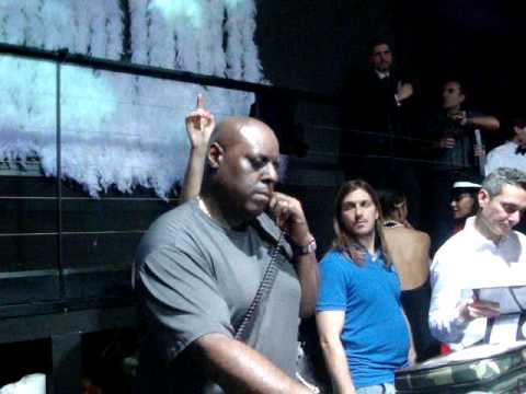 31.12.2009 Tony Humphries @ Room26 - parte 05 / ROMAINTHECLUB.COM