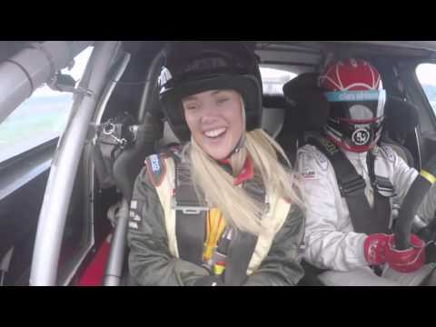 Se Amanda Winberg sjunga Unbelievable i 200 km/h - Idol Sverige (TV4)