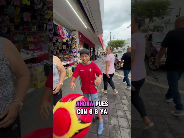 Vídeo relacionado con Set ser del Alavés | Taza ser del alavés mola un huevo + Calcetines Sorpresa | Regalo Original y Divertido para Hombre o Mujer | Cumpleaños, Navidad, Aficionados y Celebraciones Futboleras