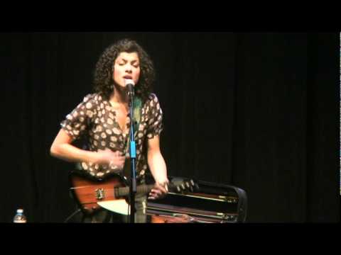 7 Angels - CARRIE RODRIGUEZ BAND