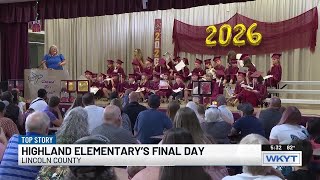 Last graduations at Highland Elementary that's closing after this school year