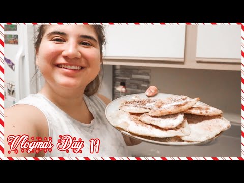 VLOGMAS DAY 19 | How to make Sopaipillas/ Tortas Fritas from Argentina || Carla Majeno