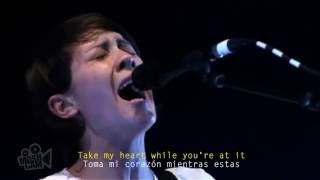 Tegan and Sara - Hop A Plane/Superstar Live (Subtitulado Ingles - Español)