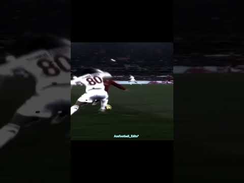 Brazilian skills 🇧🇷💀#edit #skills #brasil #ronaldinho #robinho #prime #neymar #r9 #ronaldo #