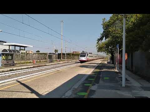 Pomezia-S.Palomba, Frecciabianca 8875 Roma T.ni - Reggio Calabria C.le