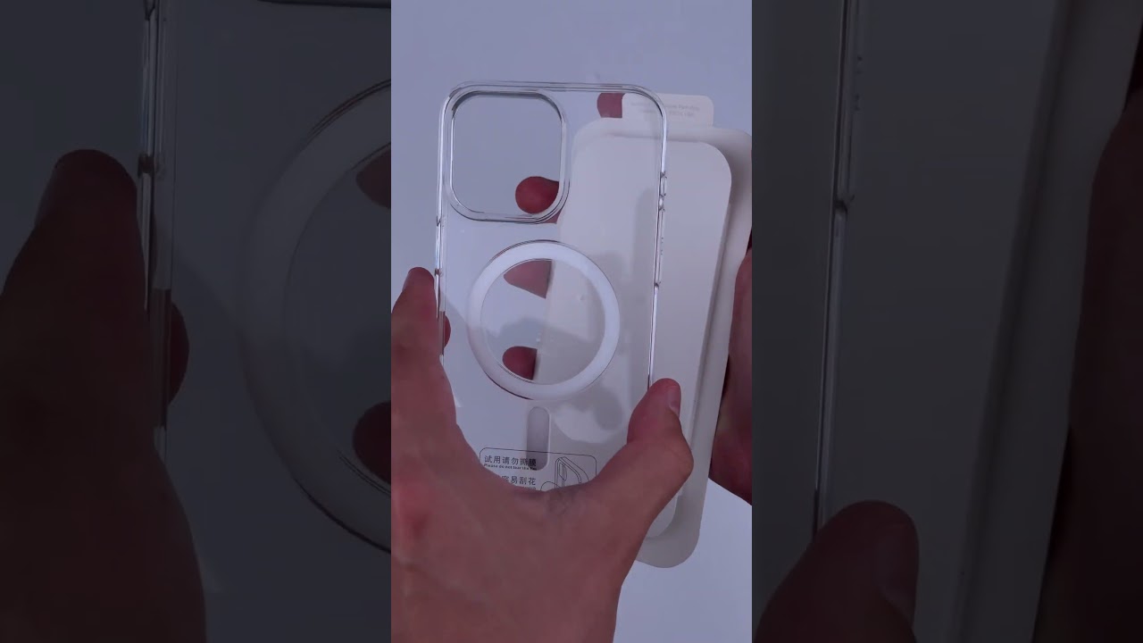 Чехол Clear Case (AAA) with MagSafe and Animation для Apple iPhone 16 Pro (6.3")