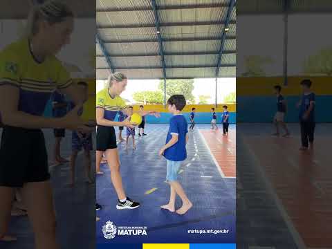 O Projeto Esporte na Escola está sendo desenvolvido nas escolas municipais de Matupá