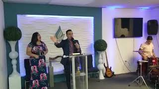 Josue Rolon y Liza Tamara Derrama Tu Presencia