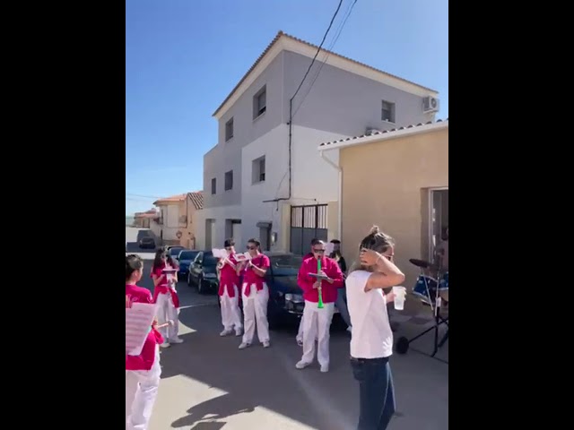 Vídeo relacionado con Folat 21439 Gafas de sol con forma de corazón Gafas - Corazón - She Said Yaasss - Blanco. Para fiestas de cumpleaños, bodas, despedida de soltera