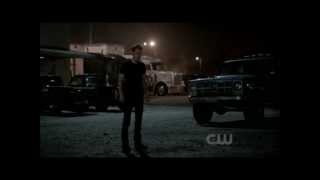 The Vampire Diaries 3x01 Stefan calls Elena-a drop in the ocean
