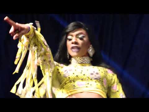 [Rainha da Virada 2016] Batalha 8 - Agatha Oliver x Yasmin Carraroh