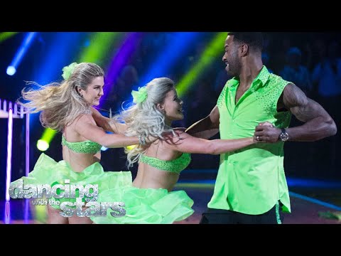 Calvin Johnson Jr. and Lindsay Arnold Trio Salsa w/Witney Carson (Week 10) | Dancing With The Stars