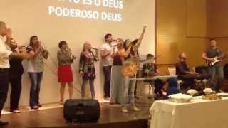 RESTITUI PRAISE BARRA COM MARIANA AVA