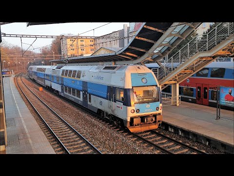 Strančice - vlaky a hlášení