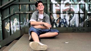 Gemitaiz  - Out Of My Way  Prod. by Il Tre  VIDEO UFFICIAL