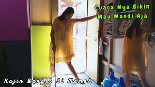 Download lagu Keseharian Mamah || Menyapu Halaman Teras Depan Rumah mp3 Download lagu Keseharian Mamah || Menyapu Halaman Teras Depan Rumah mp3