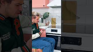 Download lagu Żart z Niewidzialną Osobą 😂 #komedia mp3 Download lagu Żart z Niewidzialną Osobą 😂 #komedia mp3