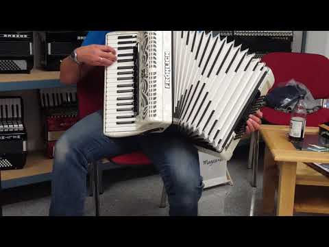 Klangprobe Akkordeon Fröhlich Schumann Weltmeister Topas IV