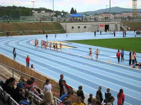 Brno2012_800m(Leány 13évesek 2. Futam)