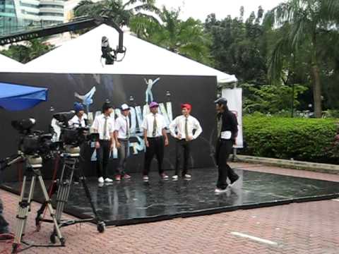 BLAZIN SQUAD B-BOY-SHOWDOWN 2010 AUDITION