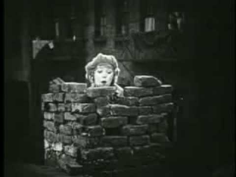 Little Annie Rooney - Trailer (1925)