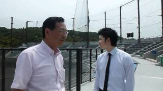 preview picture of video '2012年　研修生の出雲克佳さんを同行し、改装の小野路球場を見学'