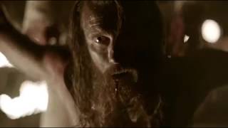 Vikings, Ragnar performs &quot;Blood eagle&quot;