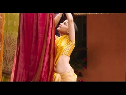 Lavanya Tripati Exposing in Soggade Chinni Nayana Theatrical Trailer || Nagarjuna Video