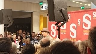 Doug Seegers singing sad Christmas song on Fathers Day 2014