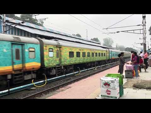 #12314 - Sealdah Rajdhani Express With #37610 Locomotive 🚂 