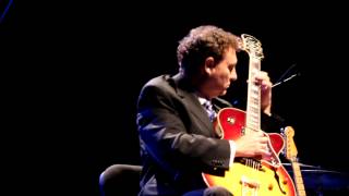 Se presenta Óscar González en el Teatro del Centro de las Artes - 2