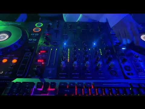 Darkroom Podcast #004 - Kontrol Hax