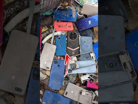 Wow! So many smartphone trash, i found iphone 13, iphone 5c #shorts