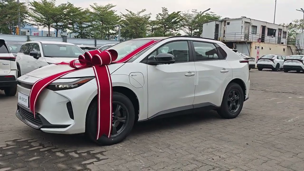 تويوتا bZ4X 615 AIR video