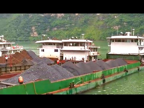 Barge unloads 4000 tons of crushed coal!  Videos to help you relax